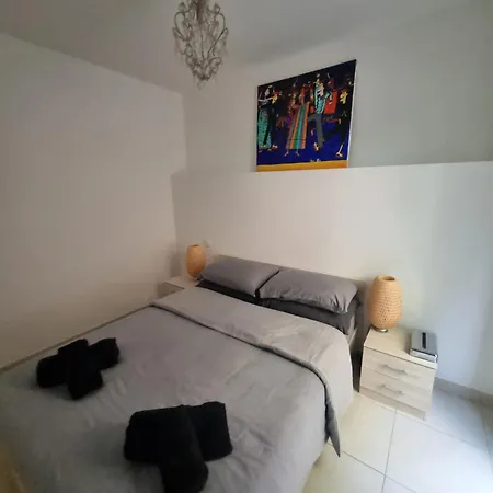 Cosy 1br Near Monaco *